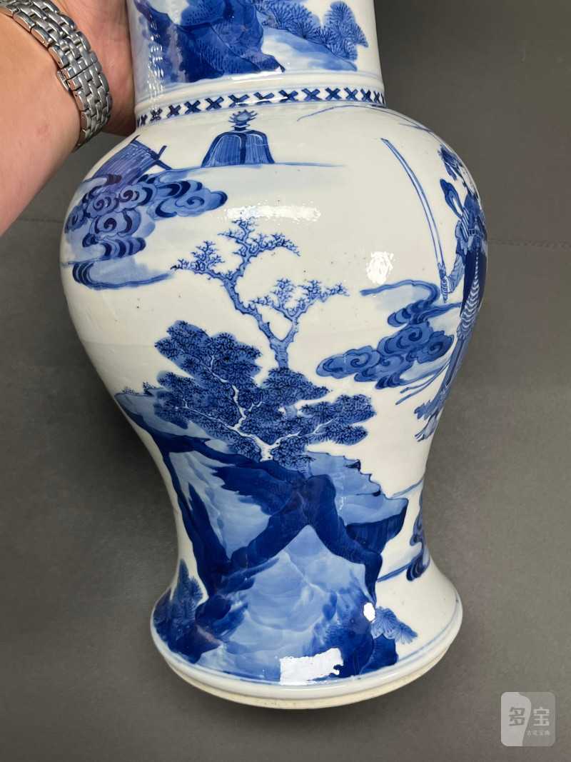 清康熙  青花“穆桂英挂帅”凤尾尊（一对） - 图18